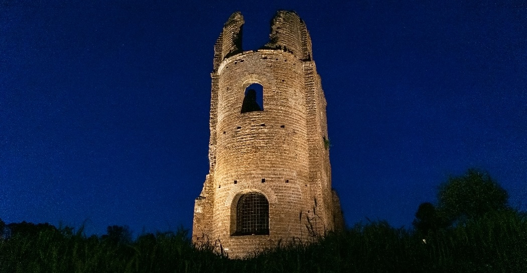 Circo Massenzio. Torre